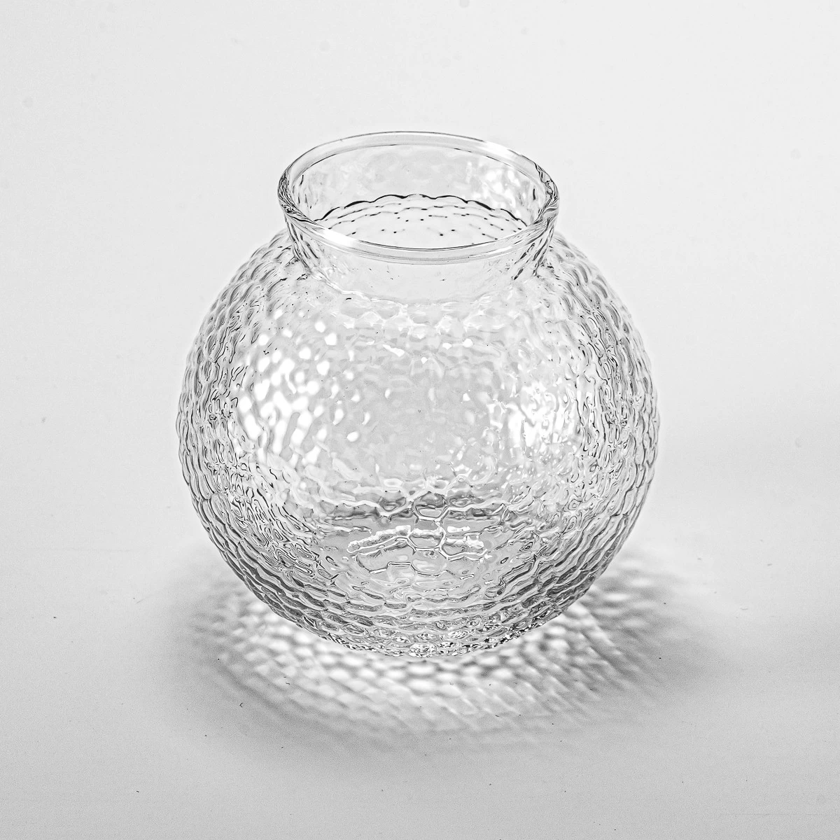Wholesale 550ml 600ml handmade honeycomb ball shape glass candle jar glass vase