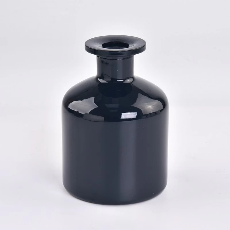  Custom Transparent color Glass Diffuser Bottles Wholesale