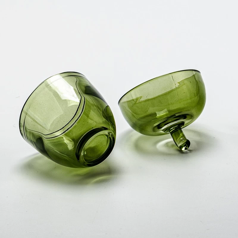 Glass candle jar with lid for home decoration