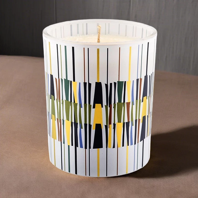 Wholesale custom-made modern pattern glass candle jars for candles