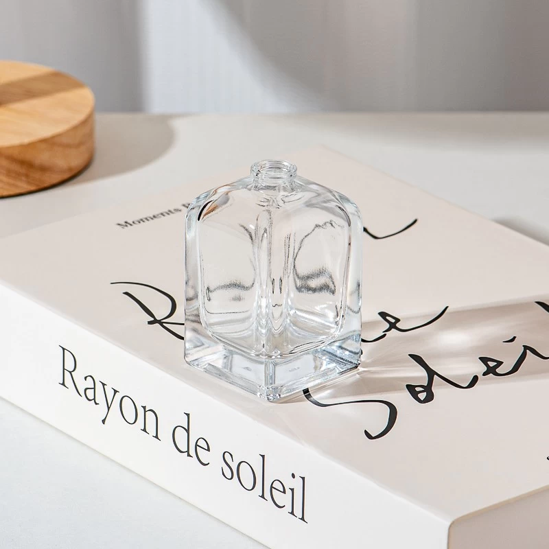 Unique Style Premium Glass Jar Aroma Bottle for Fragrance Packing