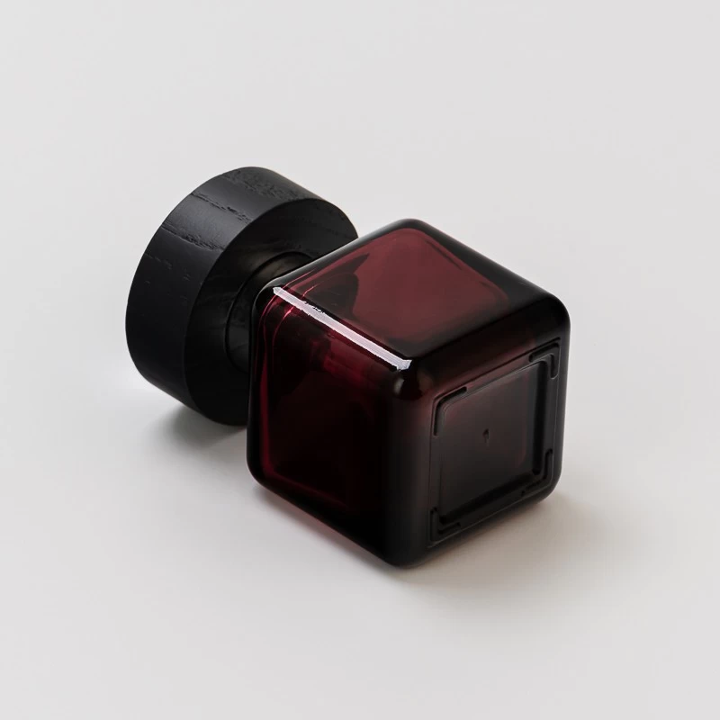 Square Shape Dark Red 30ml Fragrance Glass Perfume Bottle with Round Cap