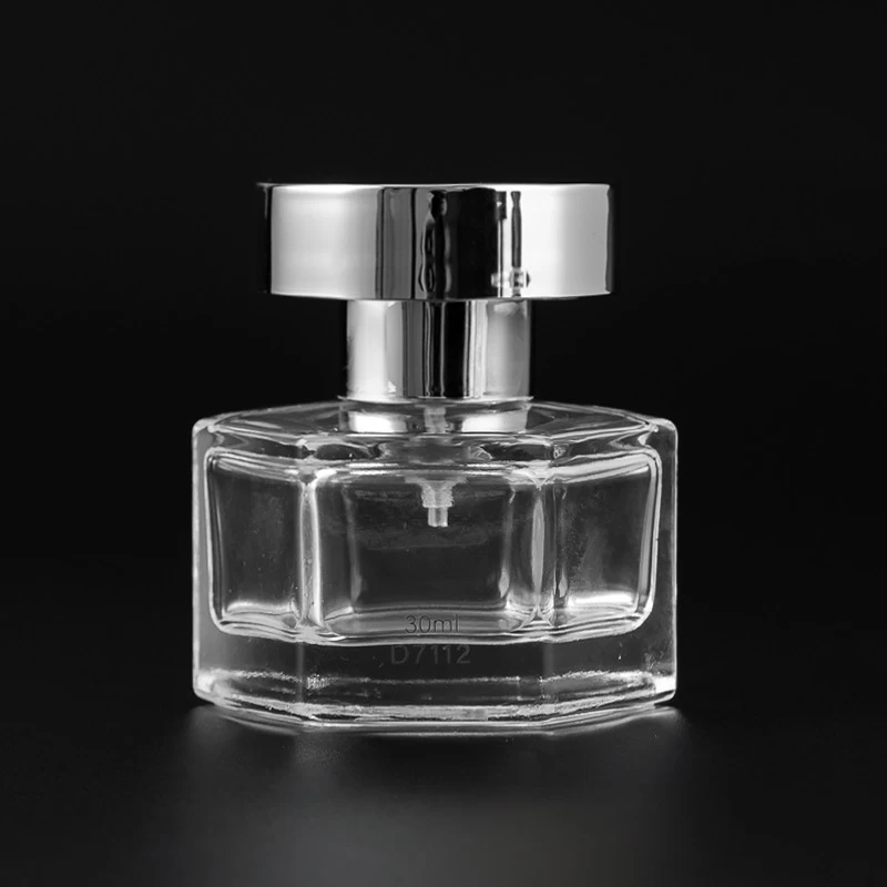 Luxury Polygon Style Clear Glass 30ml Perfume Glass Bottle Essential Oil Bottle with Round Cap