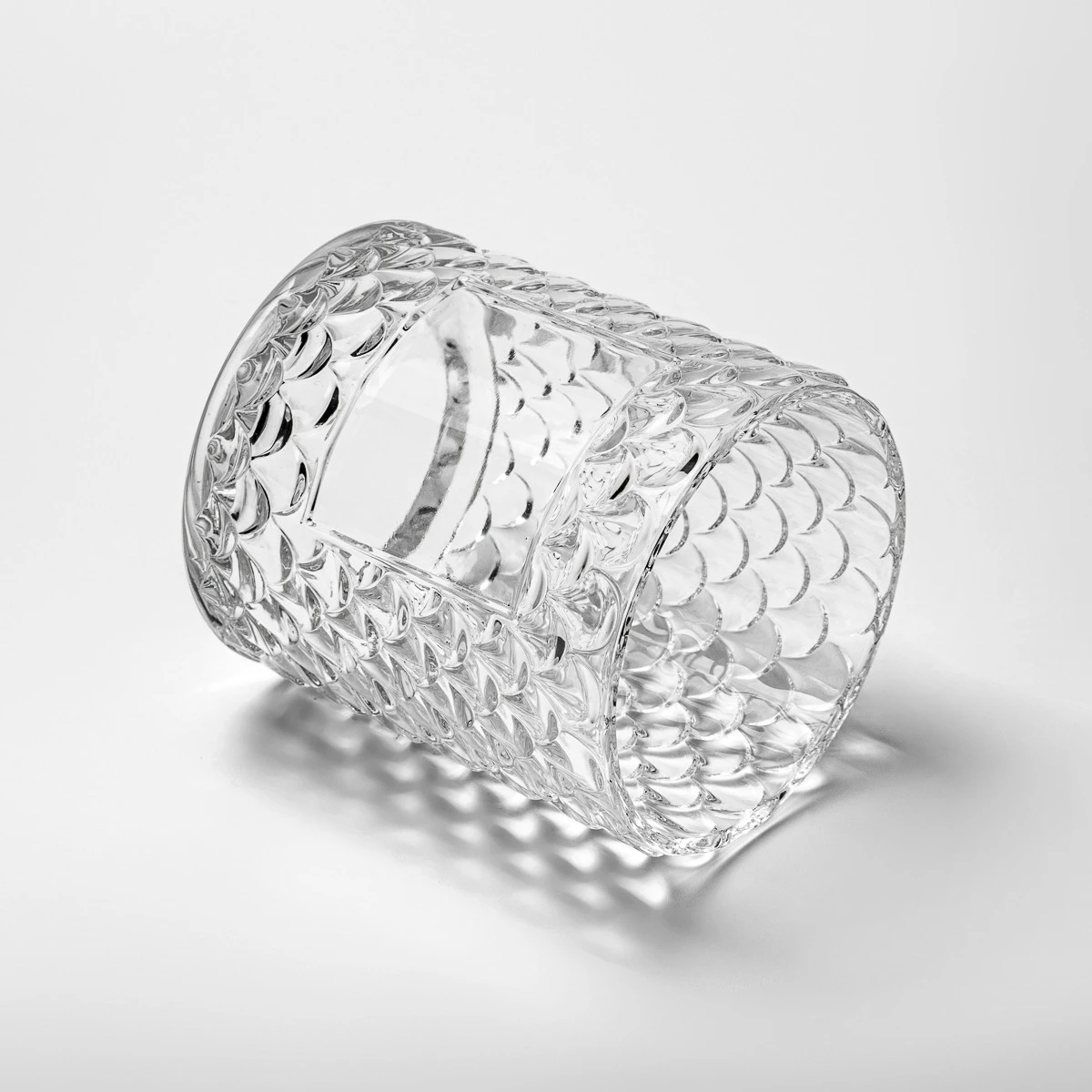 Unique Squama Surface Glass Jar Scented Candle Holder Supplier