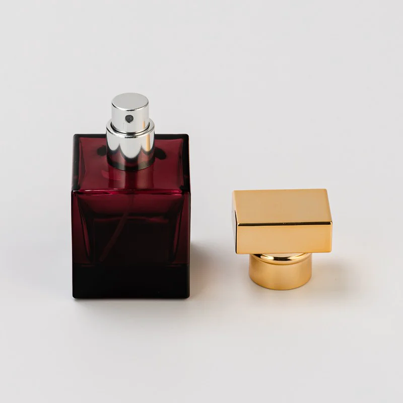 Elegant Custom Logo Square Glass Empty Perfume Bottle with Gold Lid
