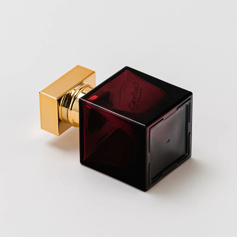 Elegant Custom Logo Square Glass Empty Perfume Bottle with Gold Lid