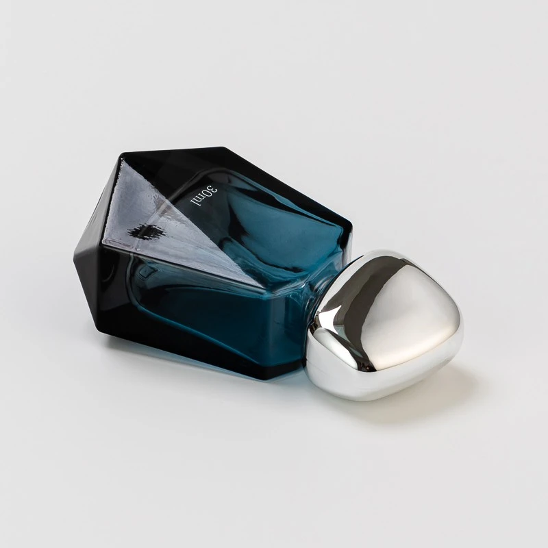 Unique Shape Thick Bottom Glass 30ml Perfume Glass Bottle with Silver Cap