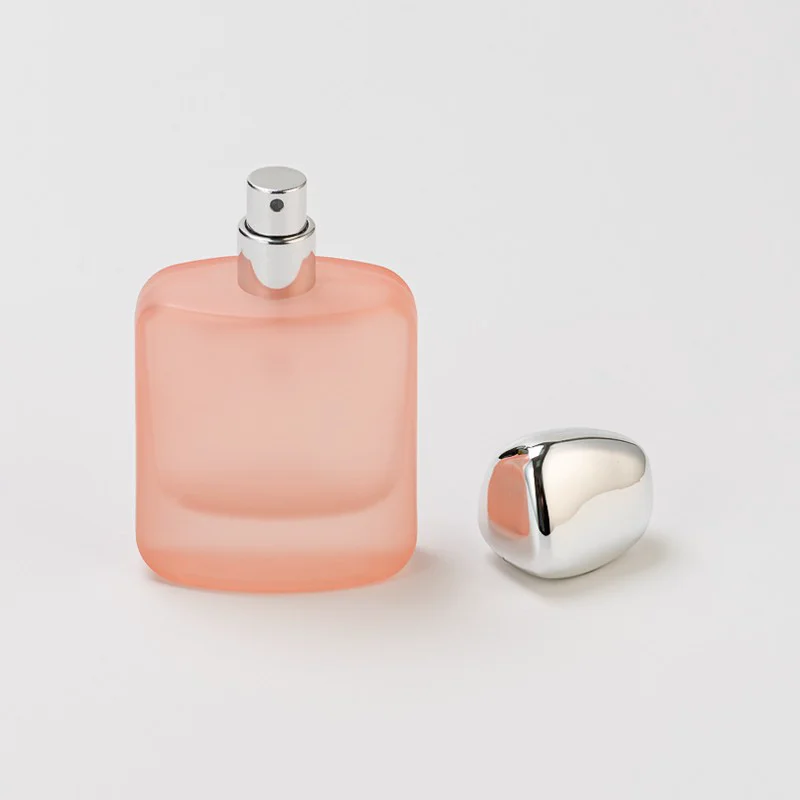 Home Decor Frosted Pink Glass Bottle Perfume Fragrance Bottle with Silver Lid