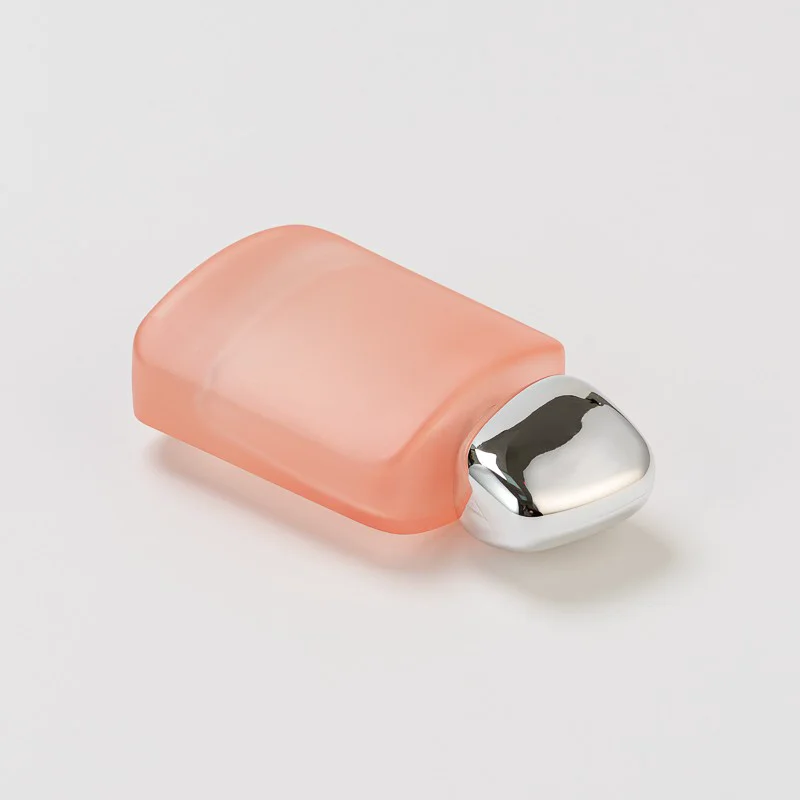 Home Decor Frosted Pink Glass Bottle Perfume Fragrance Bottle with Silver Lid