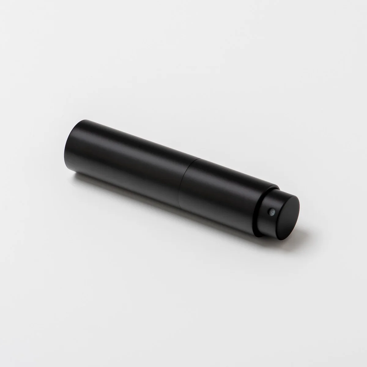 5ml Matte  Black Twist Fragrance Atomizer Travel Glass Perfume Bottle wholesale