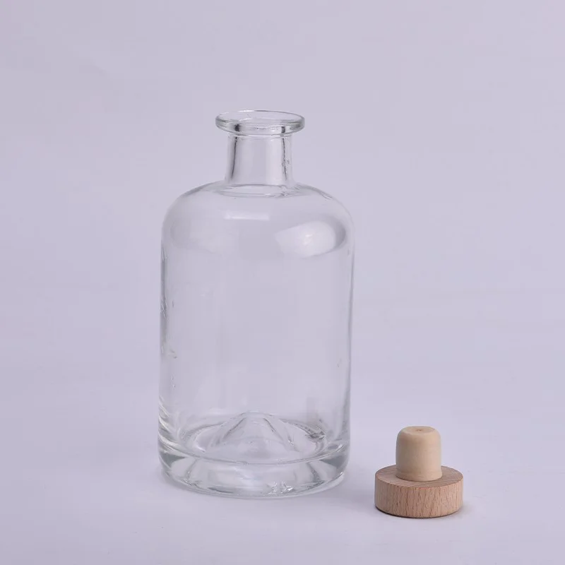 Wholesale Unique Bottom 524ML Clear Glass Bottle with Stopper