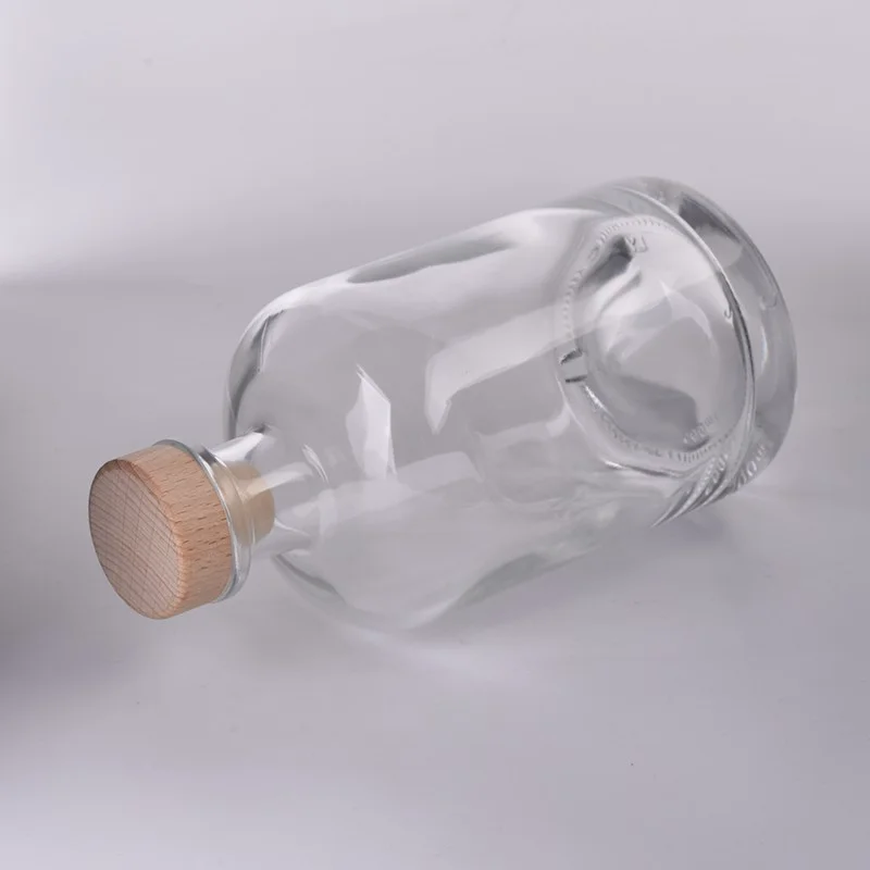 Wholesale Unique Bottom 524ML Clear Glass Bottle with Stopper