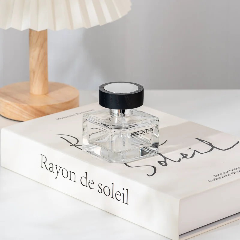 Modern Design Custom Color Square Glass 50ml Perfume Bottle with Spray Head