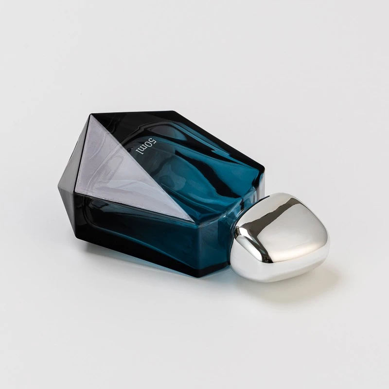 Creative Style 50ml Custom Color Glass Perfume Spray Bottle with Silver Lid