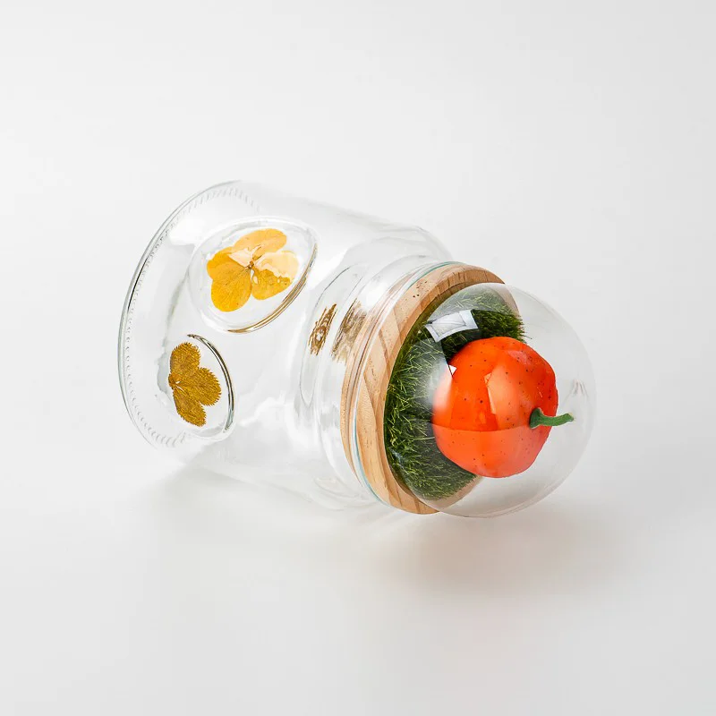 Home Decor Unique Finish Glass Jar 511ml Candle Vessel Glass with Creative Lid