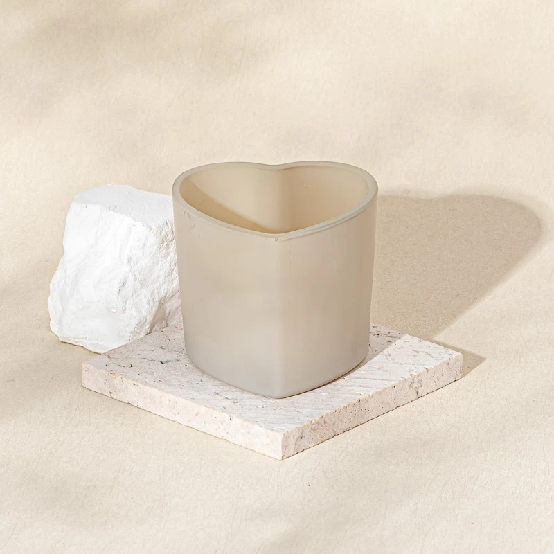 Wholesaling Heart Shape Glass Matte Color Candle Vessel Glass Candle Jar