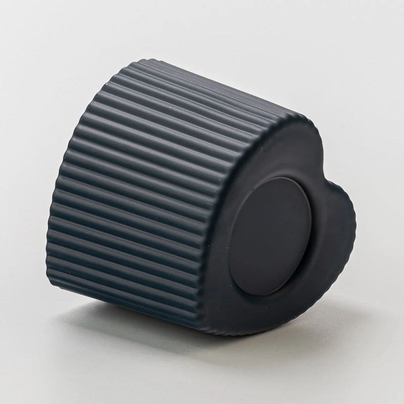 Home Decor Heart Shape Stripe Design Glass Candle Jar for Candle Making