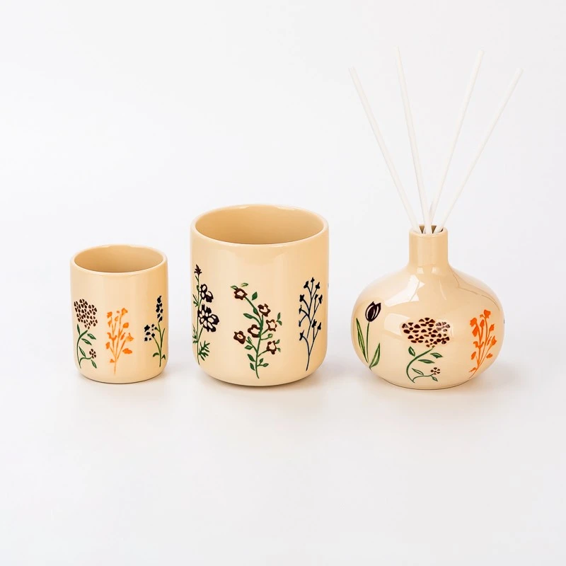 Wholesale 480ml New Design Flower Pattern Ceramic Empty Candle Jar for Home Decor