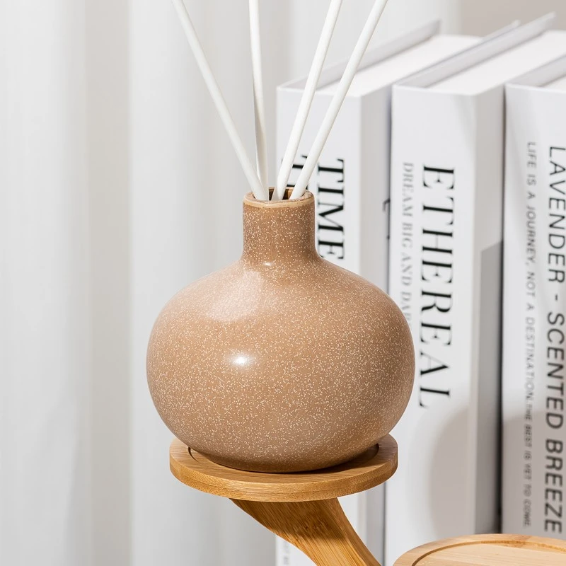 Luxury Ceramic Perfume Bottle for Home Decor