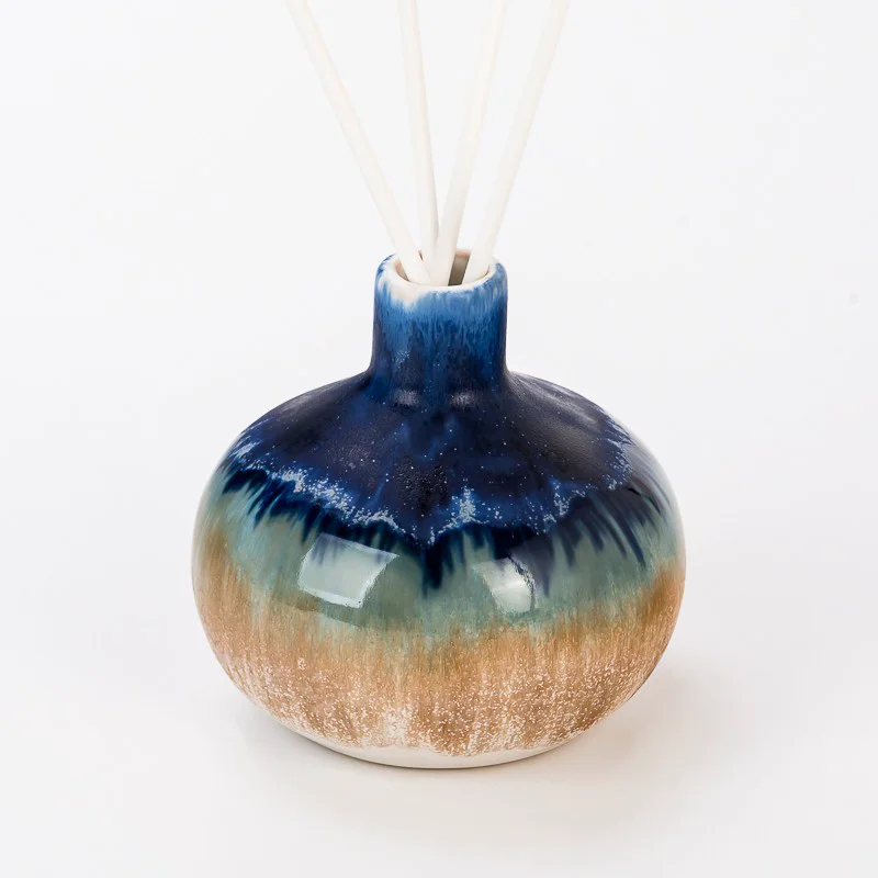 Elegant Colorful Glazed Ceramic Bottle Ceramic Reed Diffuser Bottle Supplying