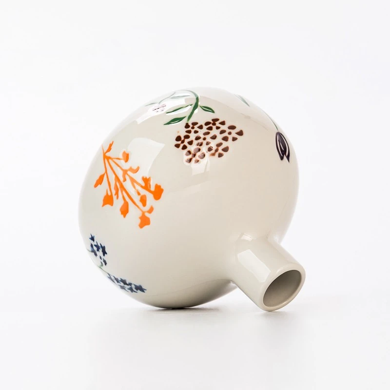 Retro Style Offwhite Glazed Ceramic Bottle Ceramic Reed Diffuser Bottles