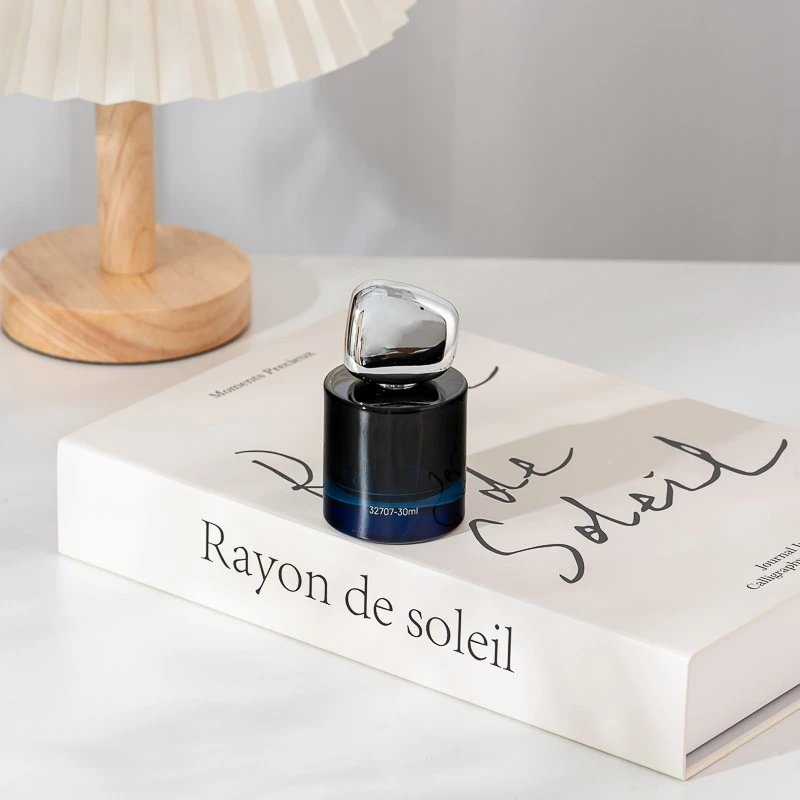 High-End Dark Blue Customize Logo Glass 30ml Perfume Bottle with Unique Lid