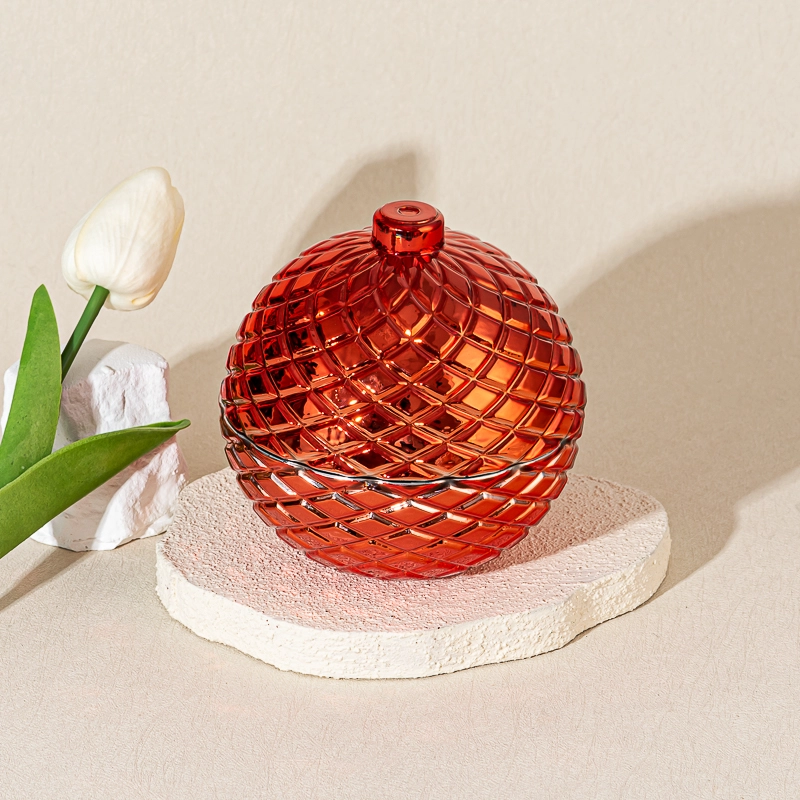 Popular Shape Electroplate Red Glass Wax Candle Jar with Lid 226ml Capacity Customizable Color Home Decoration