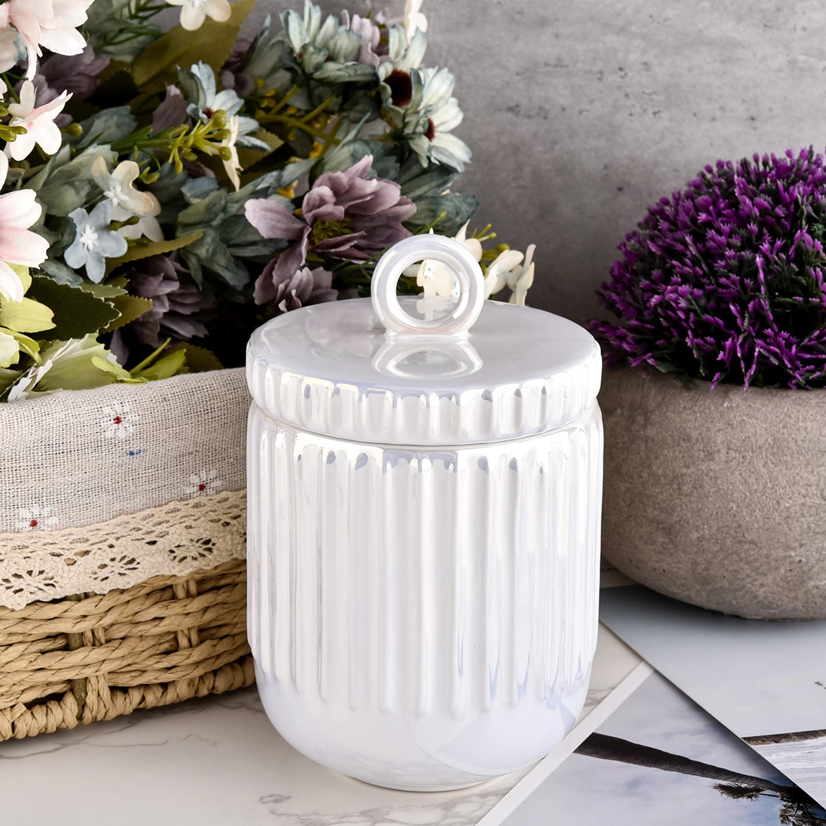 luxury design ceramic candle jar with lid