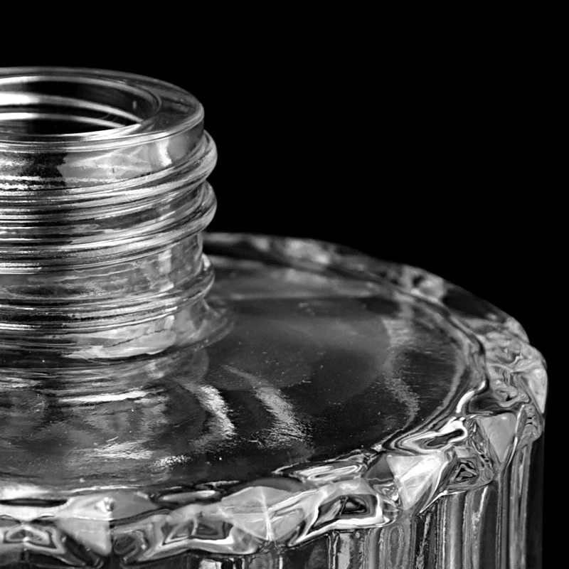Newly mold geo cut diamond effect glass fragrance bottles for wedding