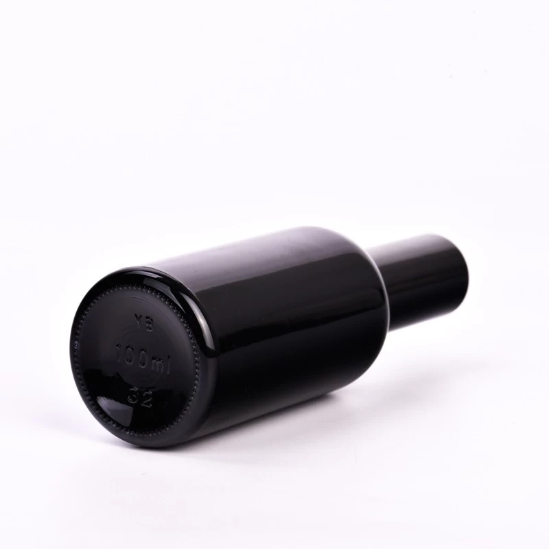 Wholesale 50ml-100ml shiny black glass bottle with shiny black cap  for home deco