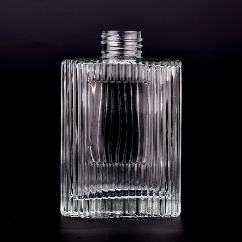 Đường thẳng đứng của nhà cung cấp với logo tùy chỉnh trên chai thủy tinh 200ml để trang trí nhà cửa