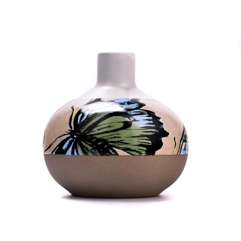 Wholesale popular butterfly pattern ceramic aromatherapy bottles manufacturers