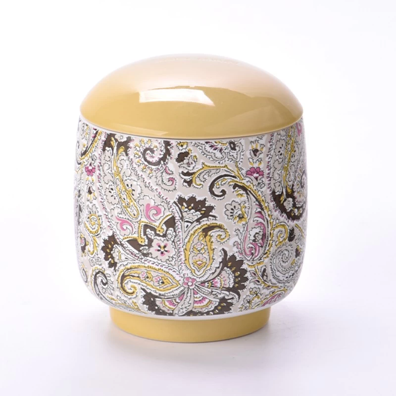 Китай Търговия на едро с уникални луксозни керамични буркани за свещи с керамичен капак Производител