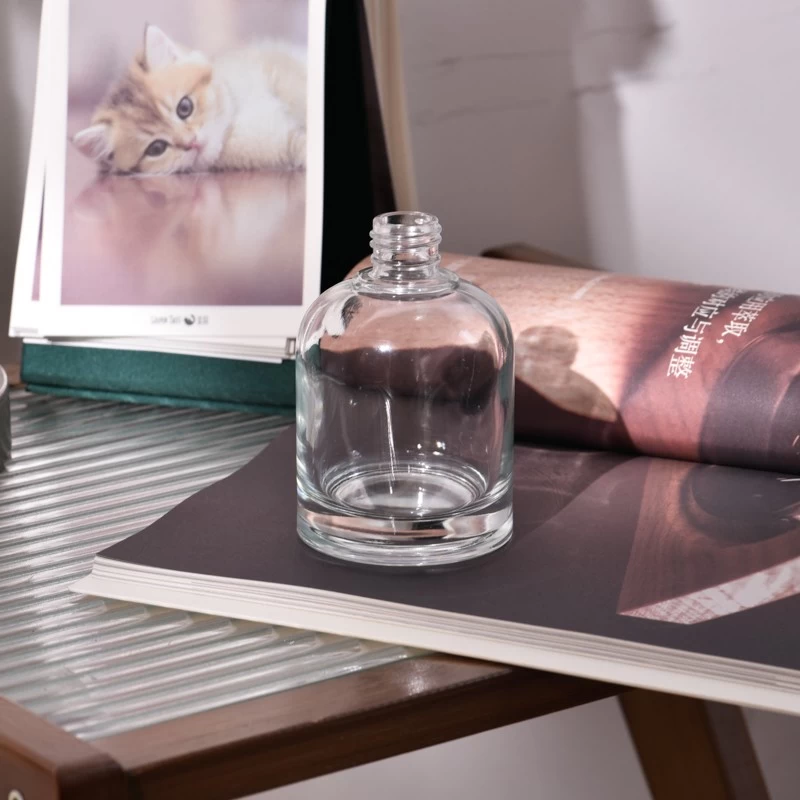 Wholesale 150ml glass diffuser reed bottle with screw top