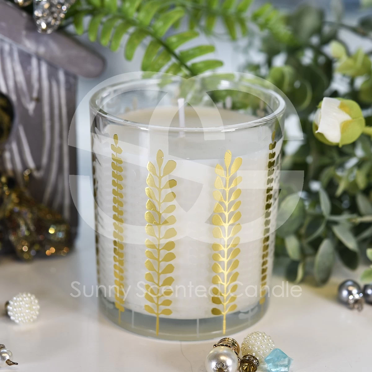 Luxury Gold Pattern Glass Candle Holder Customized Gold Decal Glass Candle Vessels For Home Decoration