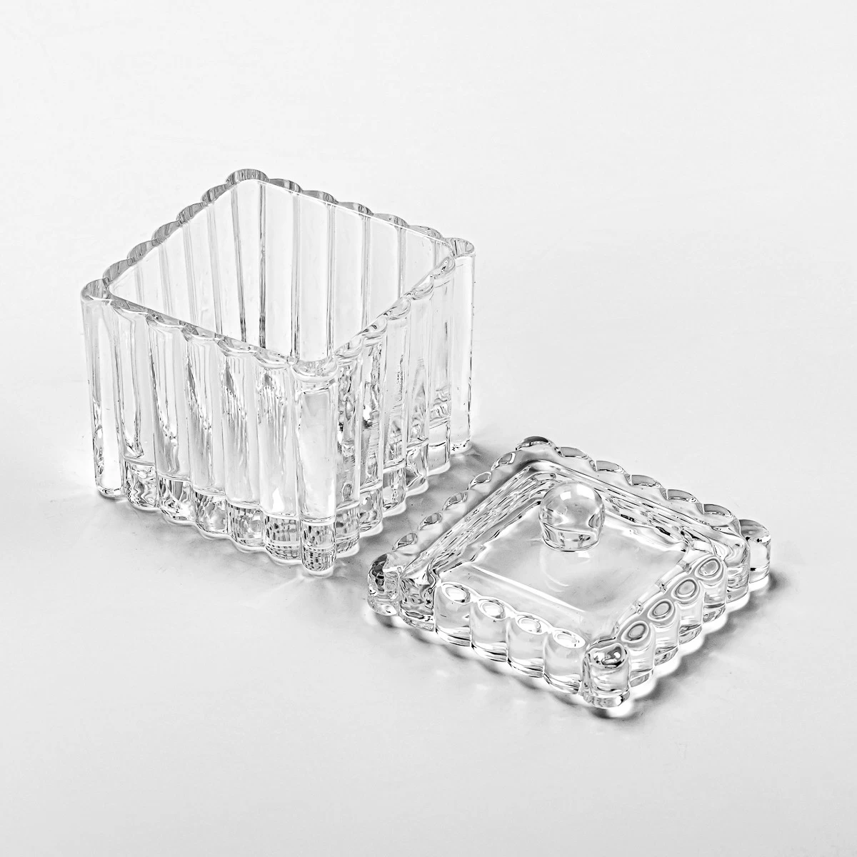 Supplier 2oz 3oz Ribbed Square Glass Candle Jars with glass lid home decor