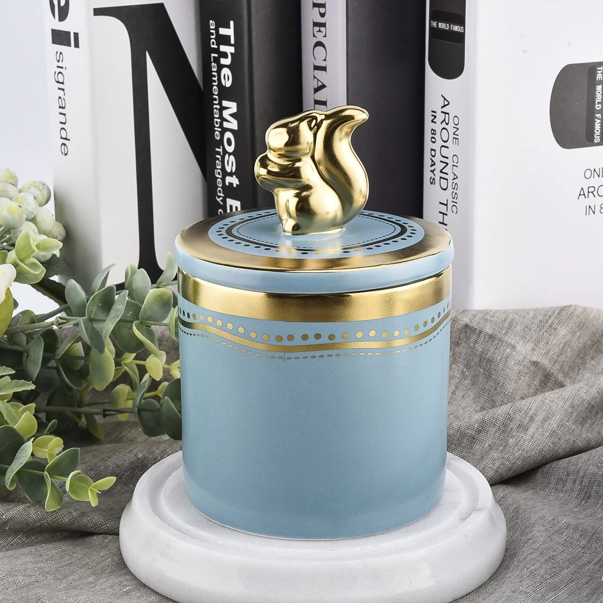 Supplier 400ml 500ml home decor glazing ceramcie jar with gold rim painting
