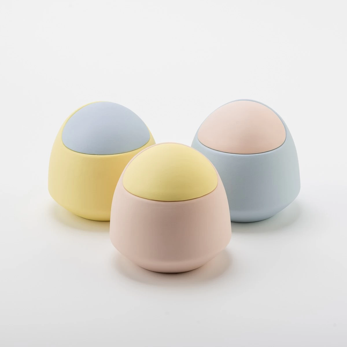 Egg shape ceramic candle jar home decor