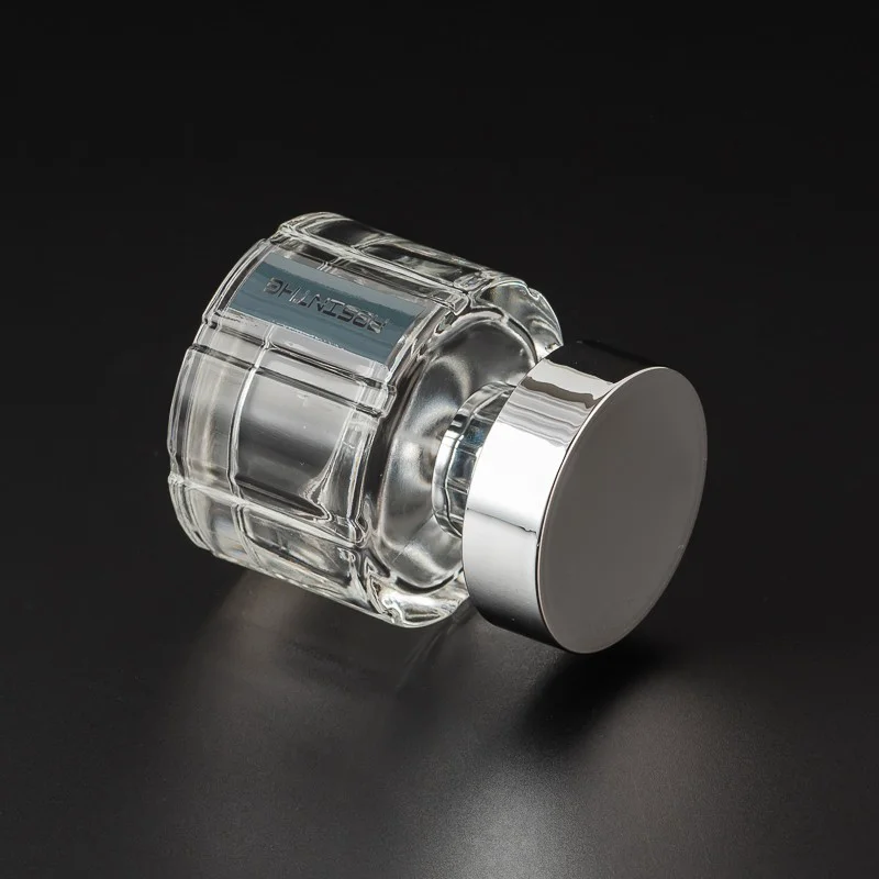 Ylellinen kystan tyylinen lasihajuvesi pullo