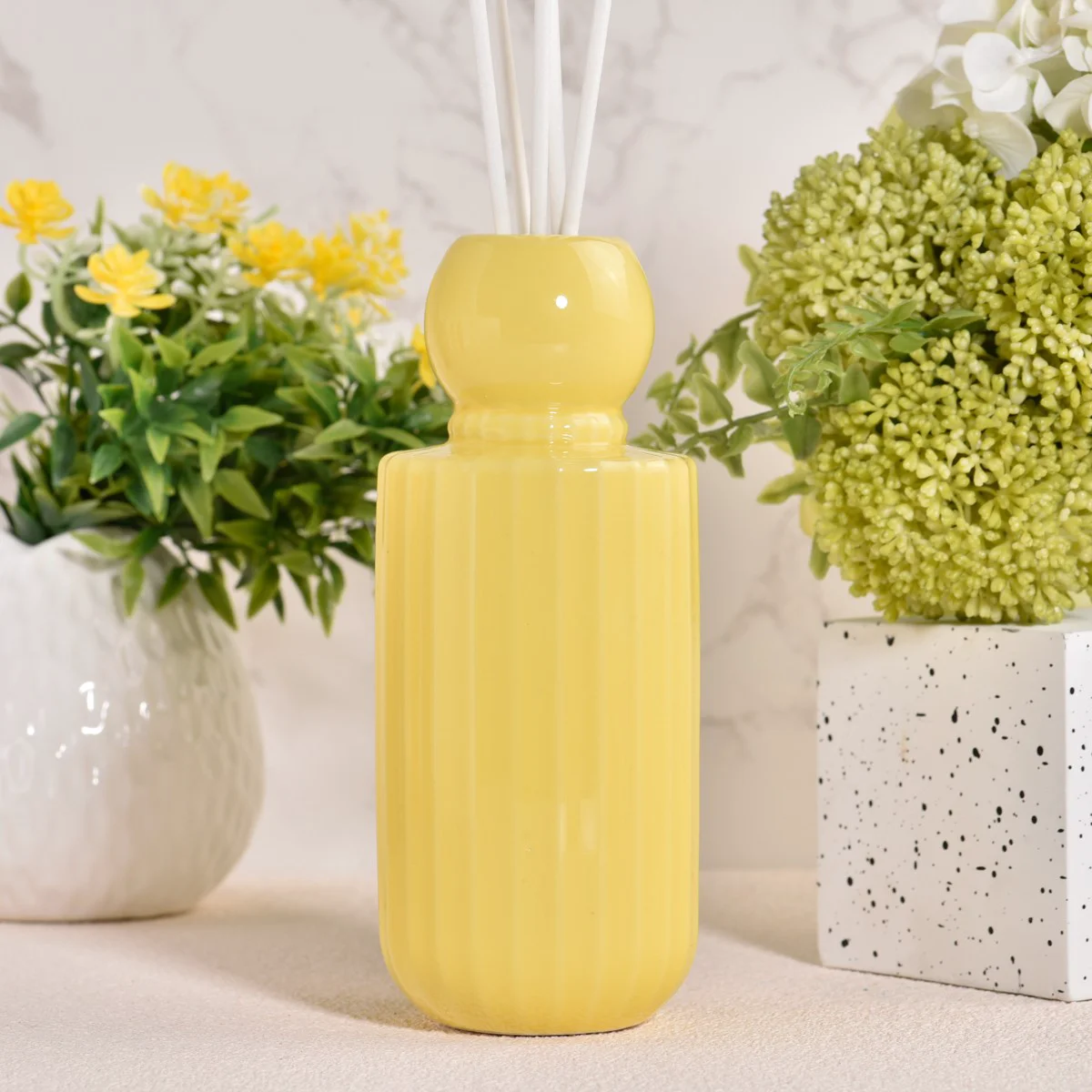 Wholesale 359ml Cylinder Ceramic Reed diffuser bottles home decor