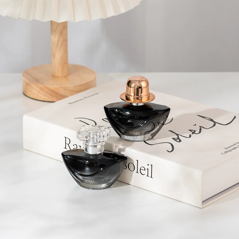 Custom Color 30ml Elegant Creative Shape Glass Perfume Bottle with Spray Head Gold Lid