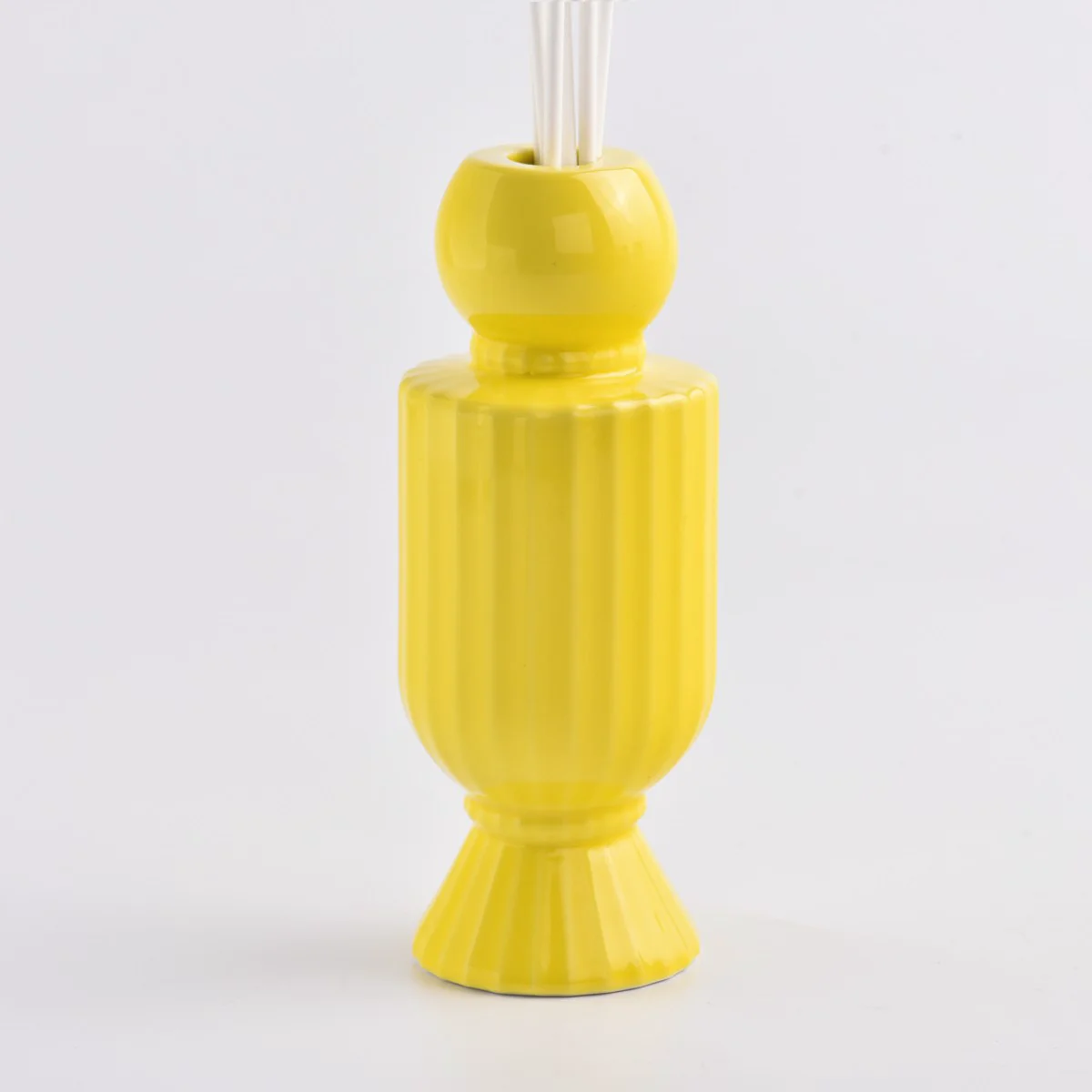 Wholesale Yellow Cylinder Ceramic Reed diffuser bottles home decor