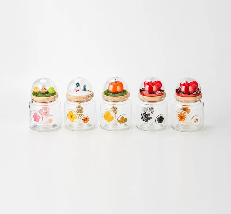 China Wholesale 500ml glass jar with fruit & flower deco and matched glass lids with heart shape in from Sunny Glassware manufacturer