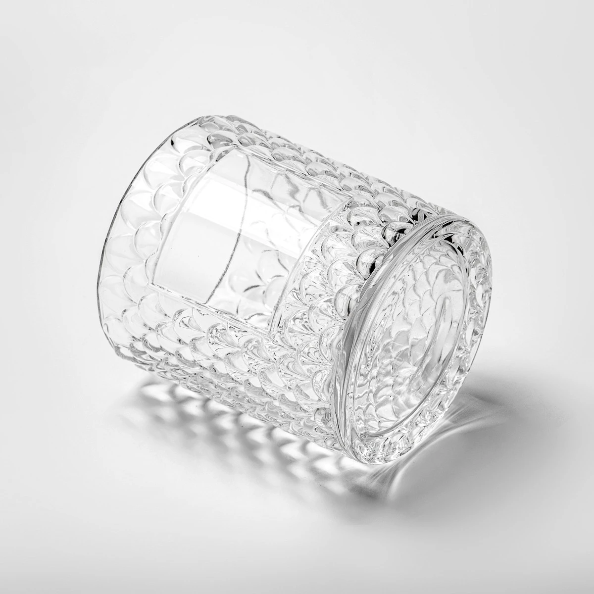 Unique Squama Surface Glass Jar Scented Candle Holder Supplier