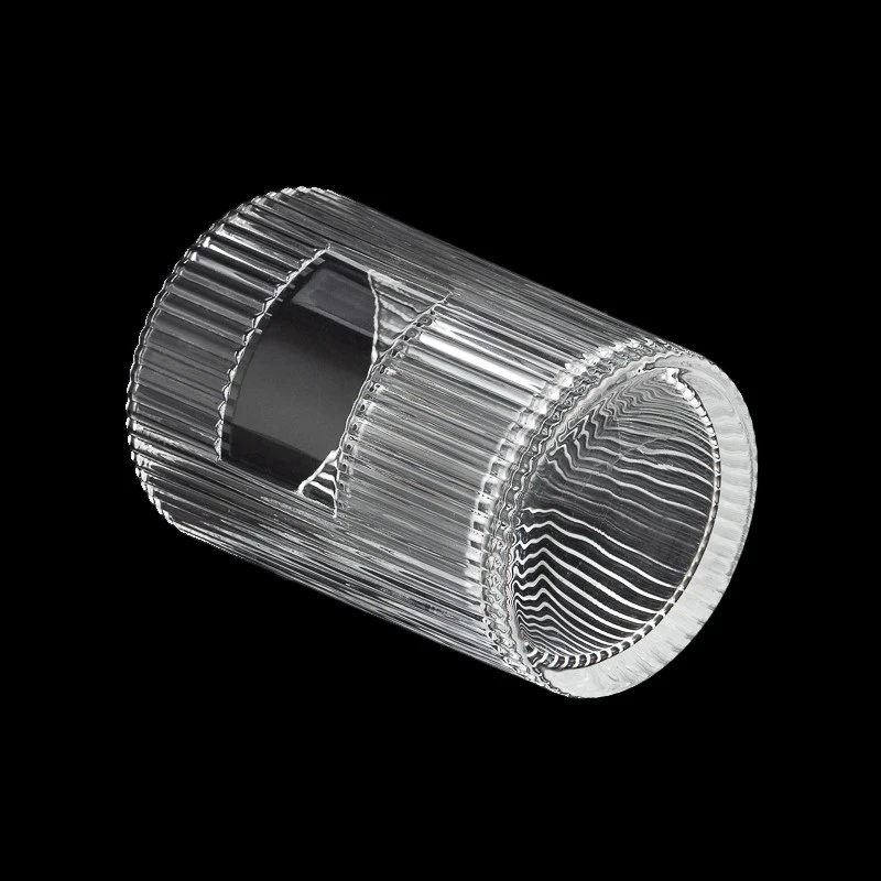 Etiket alanı ile 18 oz çizgili cam mumluk mum kavanozu