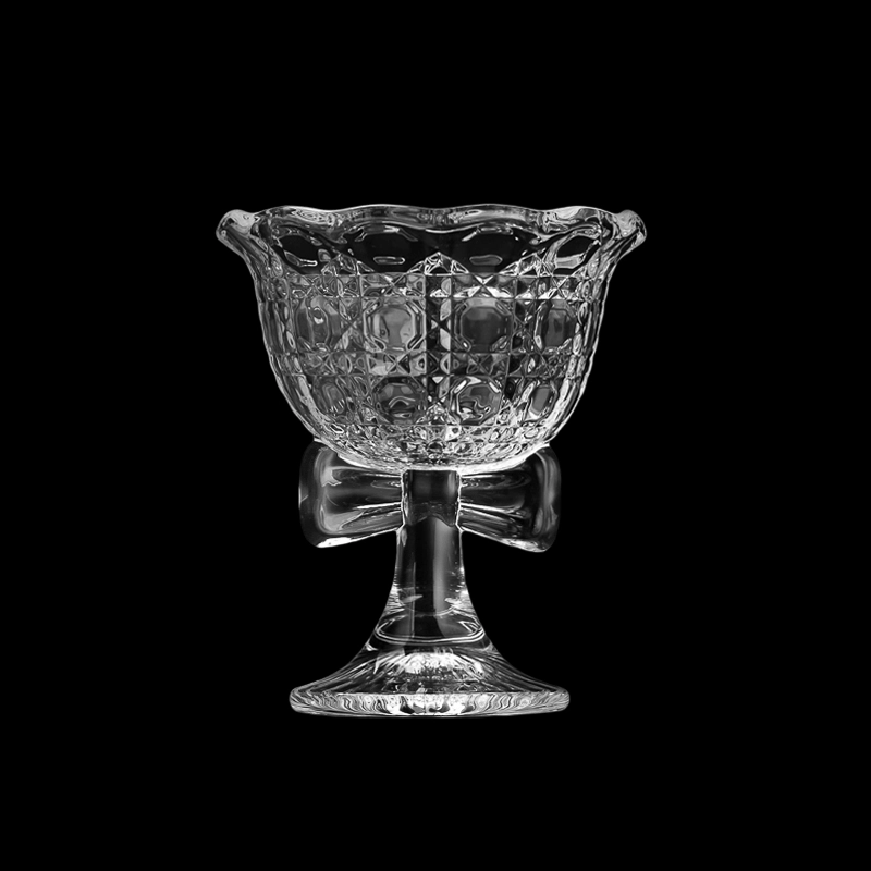 Wholesale 200ml Wine Glass, Beverage Glass, Ice Cream Glass And Glass Jar With Flower Shape For Home Deco