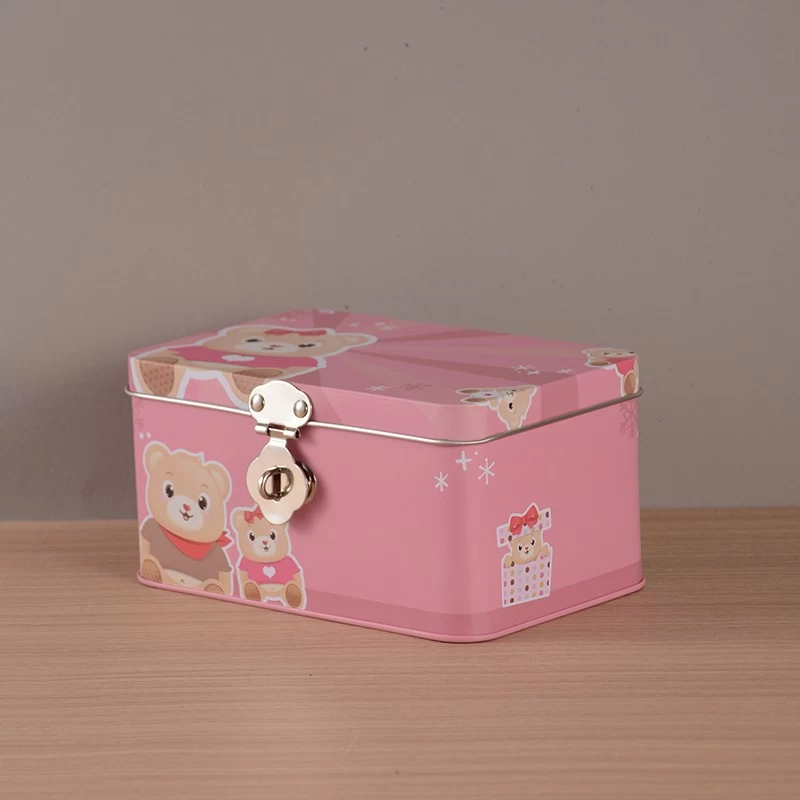 Small metal box with big use: the perfect combination of quality and convenience