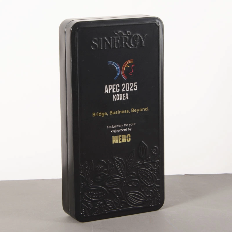 Chine Emballage en boîte métallique à charnière rectangulaire personnalisé fabricant