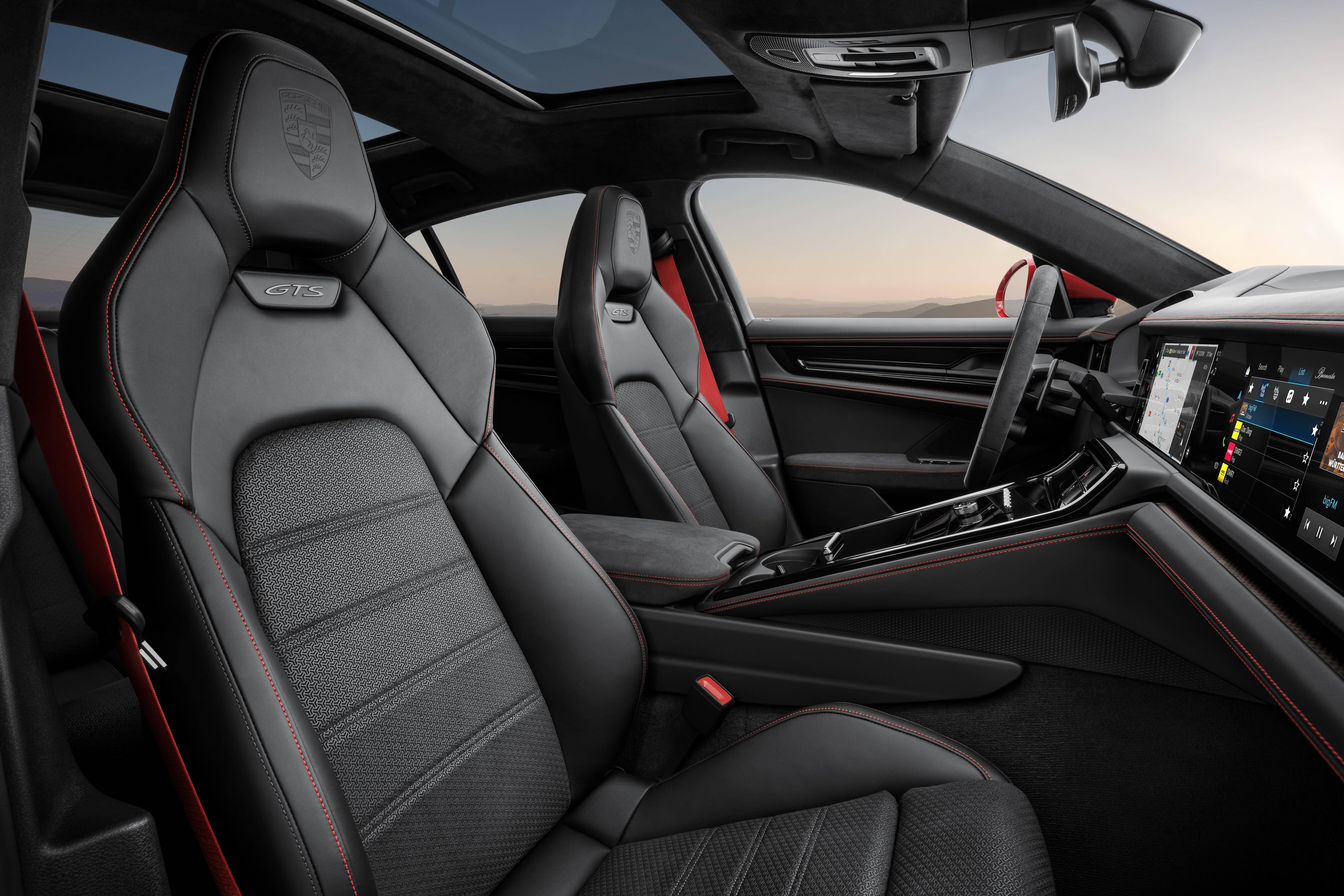 Automotive interior lining flame retardant process is concerned about, for driving safety to build a strong line of defense