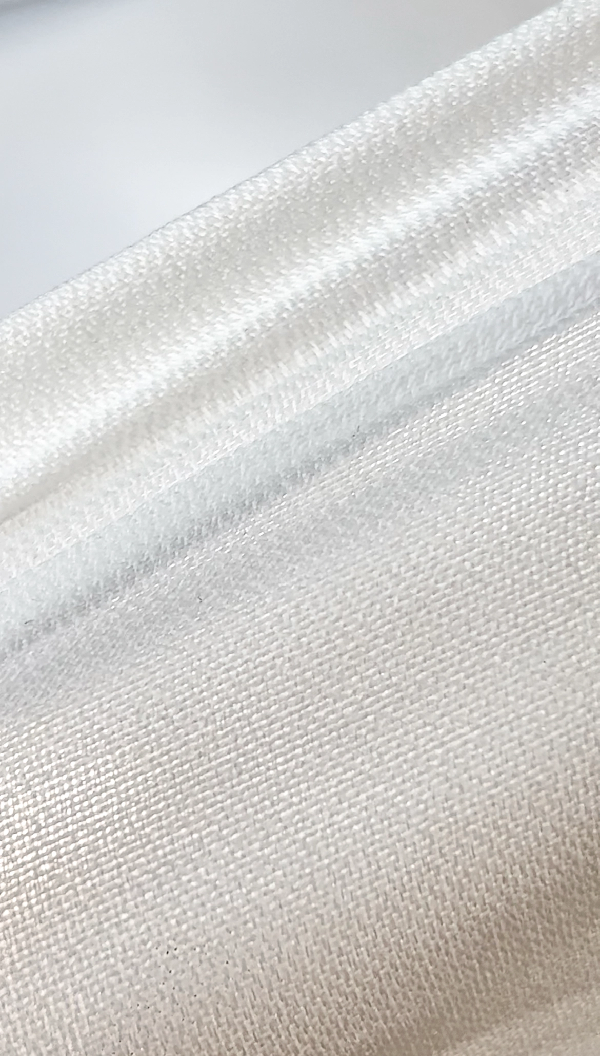 Technical Guide | Core Differences & Selection Logic Between Woven Interfacing & Non-Woven Interfacing